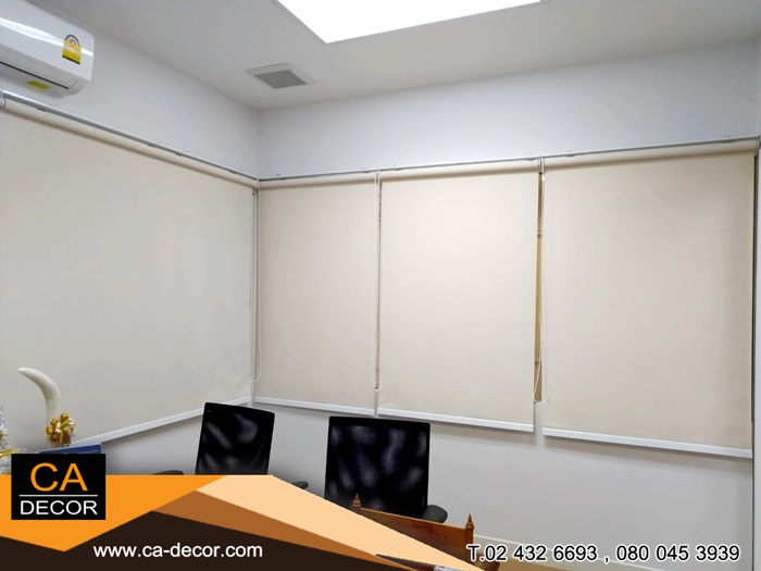 2304 Sun Green Cream Roller Blinds