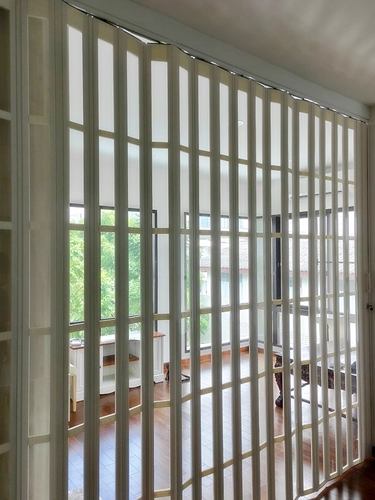 ฉากกั้นแอร์สีขาว